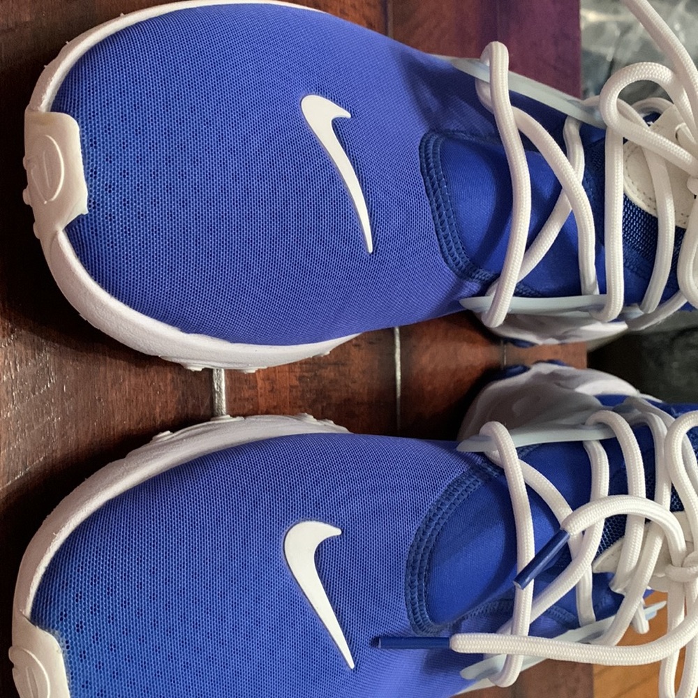 Nike Blue and White Athletic Shoes - Picture 2 of 5